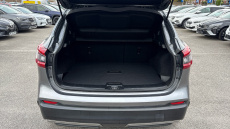 Nissan Qashqai 1.3 DiG-T Tekna 5dr Petrol Hatchback